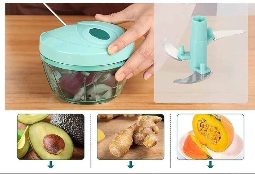 Handy and Compact Chopper with 3 Blades for Effortlessly Chopping Vegetables and Fruits for Your Kitchen (500 ml) - Image 2