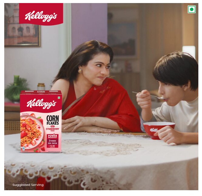 Kellogg's Corn Flakes with Real Strawberry Pure | High in Iron, Vitamins B1, B2, B3, B6, C | Corn Flakes, Breakfast Cereal | Naturally Cholestrol Free, 300g / 345g (Weight May Vary) (Pack of 3) - Image 2