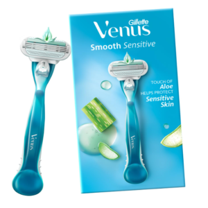 Gillette Venus Smooth Hair Removal Razor for Women with Aloe Vera, 1 Pc